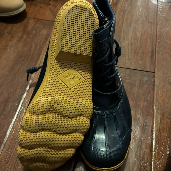 Sperry rain boots - Picture 3 of 4